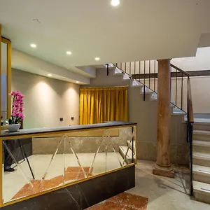https://locanda-cavanella.hotelinveneto.com